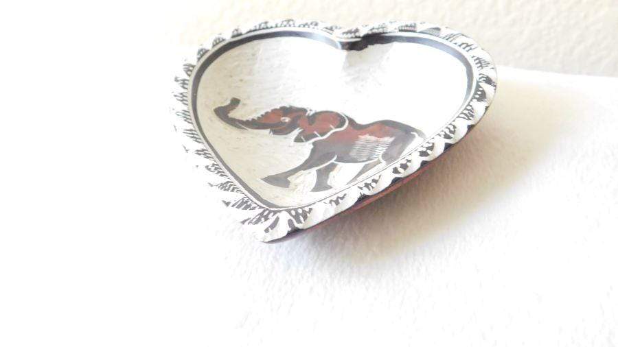 Decorative Heart-shaped Soapstone Bowls - Elephant Footprints