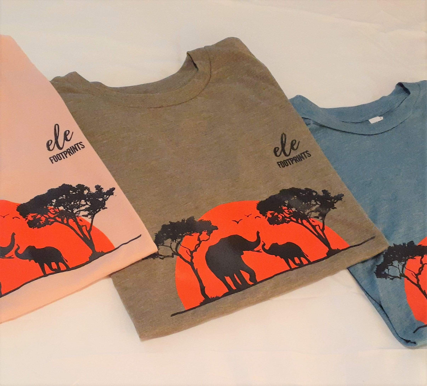 Women's Elephant Rolled Cuff T-Shirt - African Safari Sunset with Mama and Baby Elephants