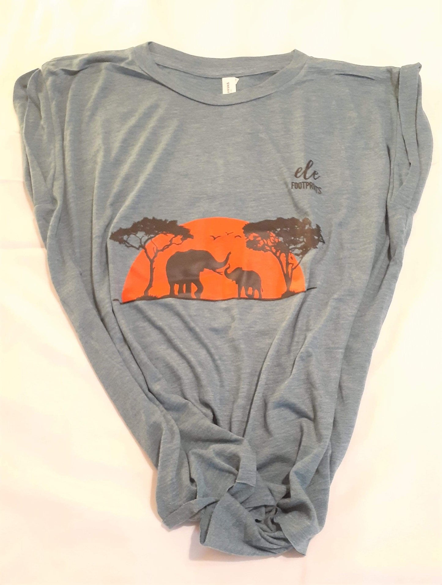 Women's Elephant Rolled Cuff T-Shirt - African Safari Sunset with Mama and Baby Elephants